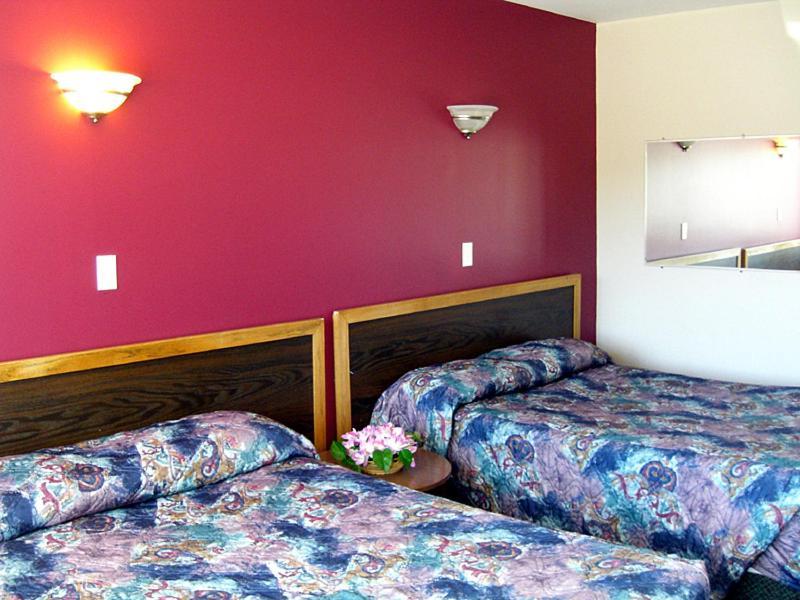 كورتيناي Comox Valley Inn & Suites الغرفة الصورة
